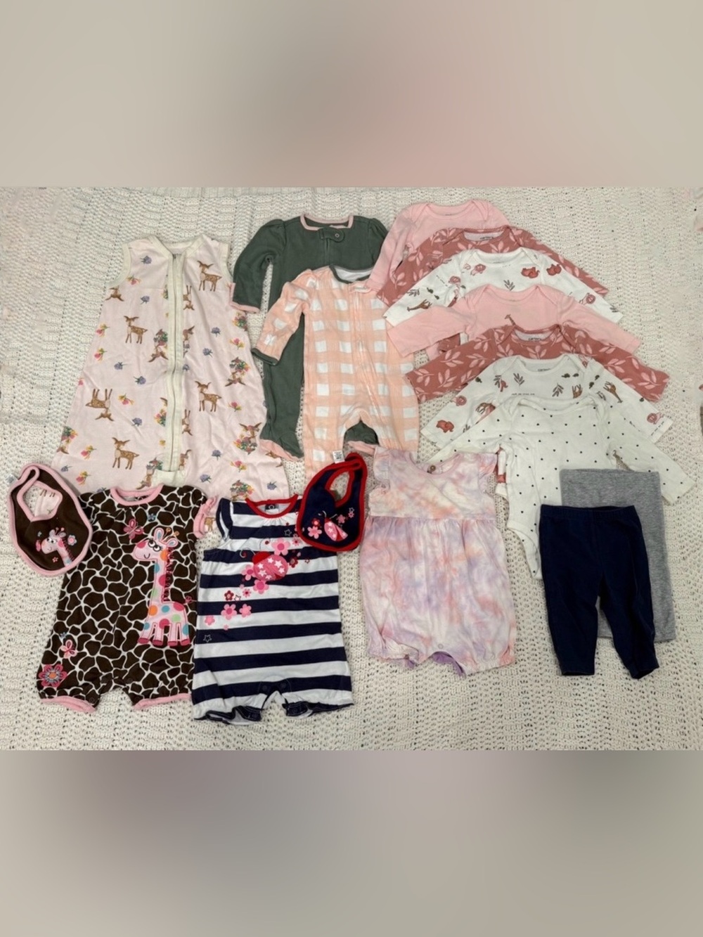 Baby girl clothes bundle - size 3-6 months